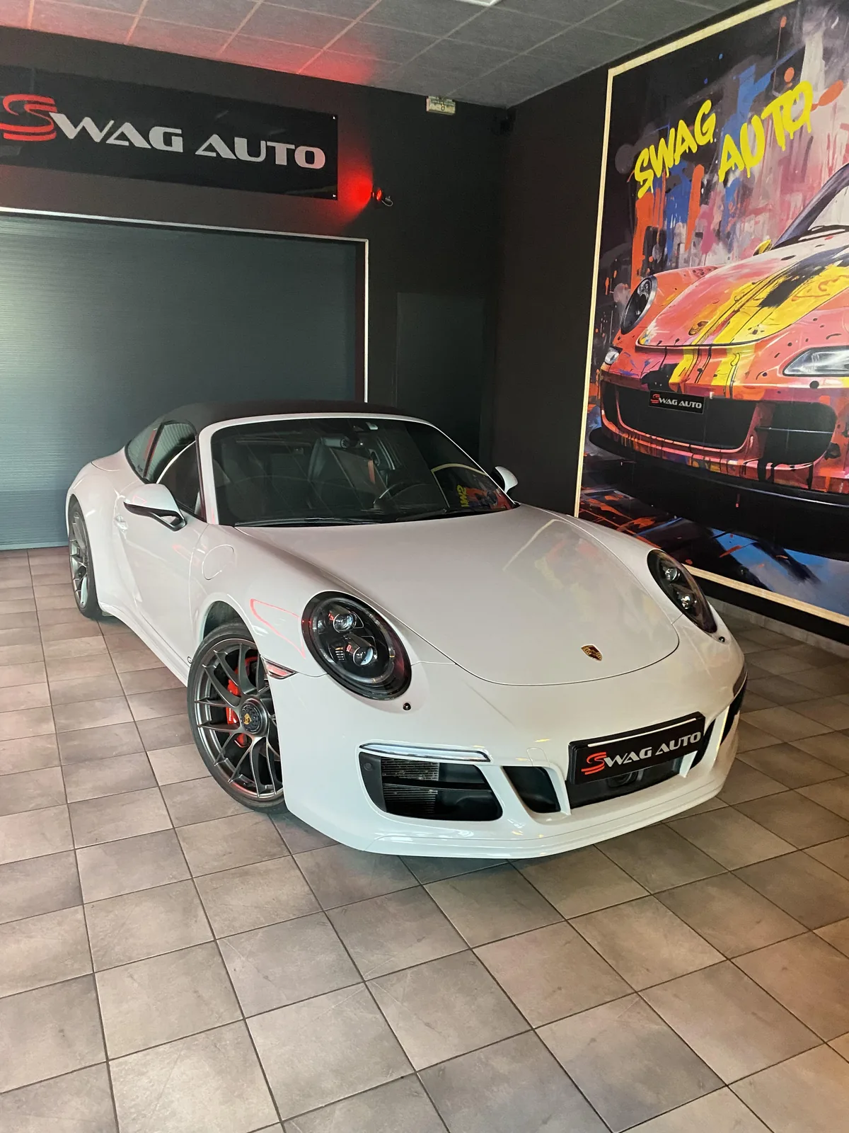 Porsche 911 Targa 4 GTS blanc — Swag Auto Nancy
